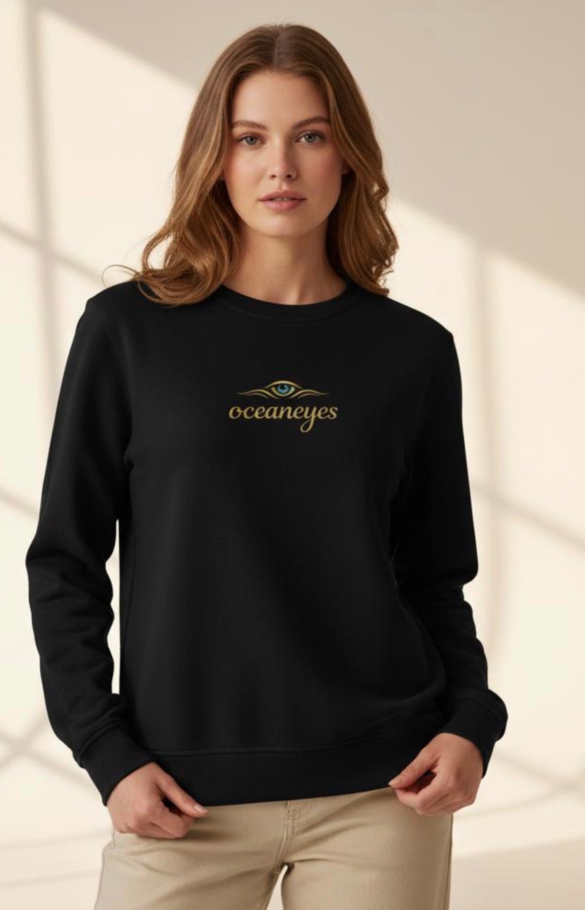 Ocean Eyes Hoodie – Calm Power Gold Edition - Unisex Bio-Pullover