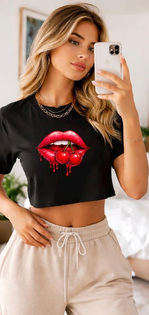 Cherry Lips | Damen-Crop-Top